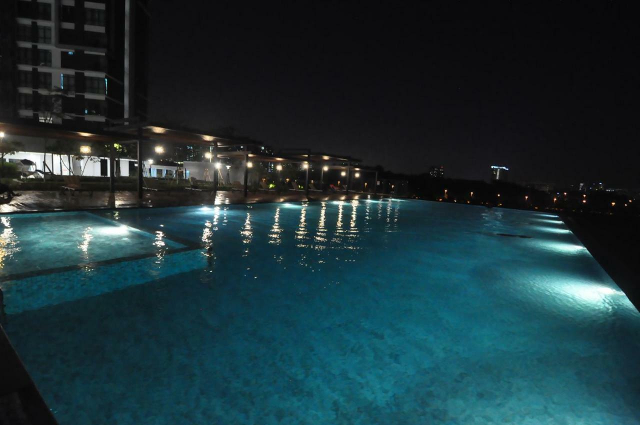 Kenwingston Square Garden By Idealhub Cyberjaya Exterior foto