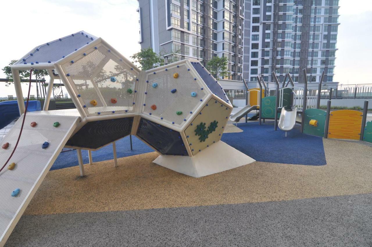 Kenwingston Square Garden By Idealhub Cyberjaya Exterior foto